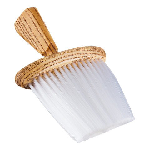 Nakkebørste med treskaft og myk bust av hvit nylon.