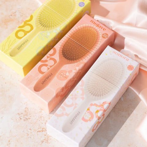 Framar - Golden Hour Detangle Brush Display